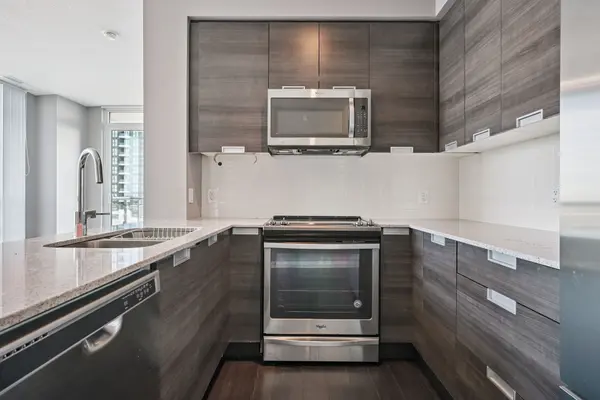 Mississauga, ON L5R 0G6,5033 Four Springs AVE #1117