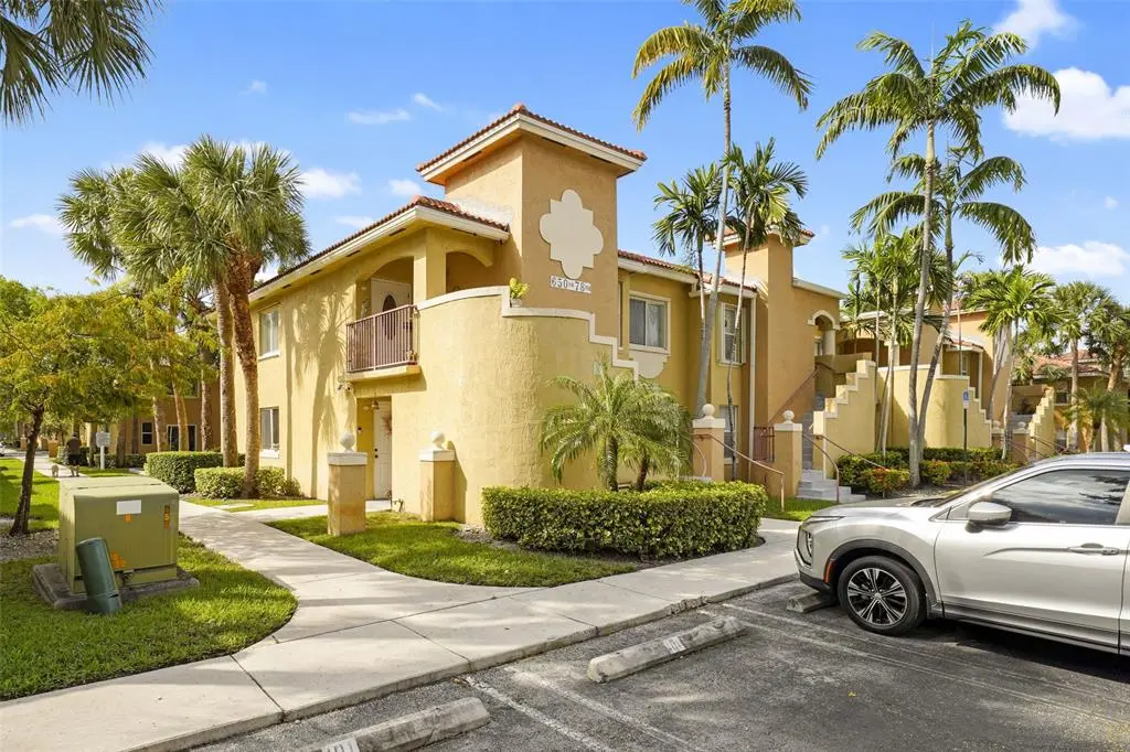 Pembroke Pines, FL 33024,650 NW 78th Ter #201