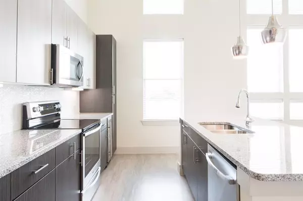 Fort Worth, TX 76104,2101 W Rosedale Street #302