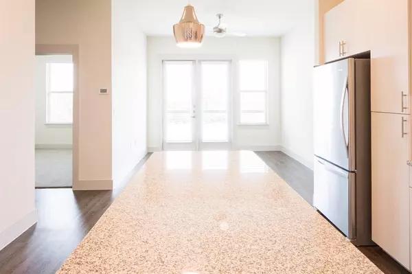 Fort Worth, TX 76104,2101 W Rosedale Street #302