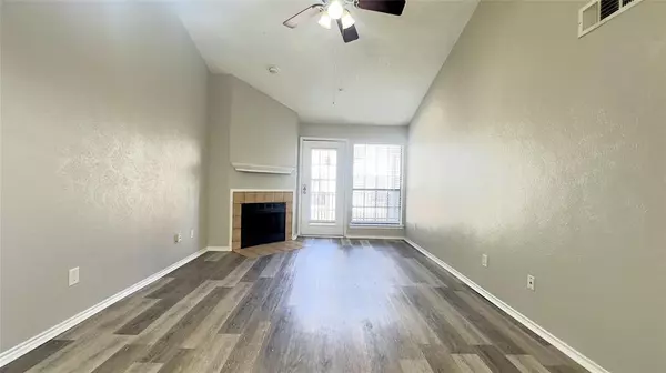 Dallas, TX 75243,9601 Forest Lane #323