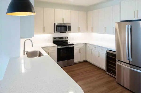 Roanoke, TX 76262,108 N US 377 #201