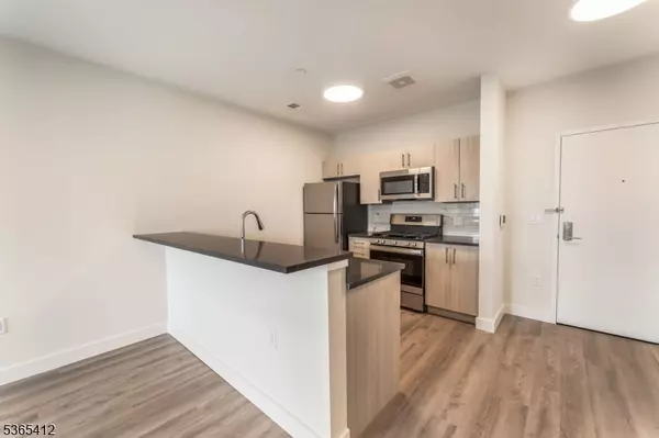 City Of Orange Twp., NJ 07050,72 S Essex Ave #609