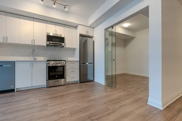 Toronto C06, ON M3H 0G5,700 Sheppard AVE W #410