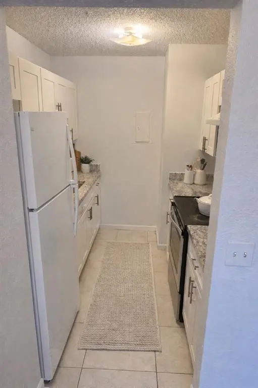 Dania Beach, FL 33004,218 NW 9th Ave