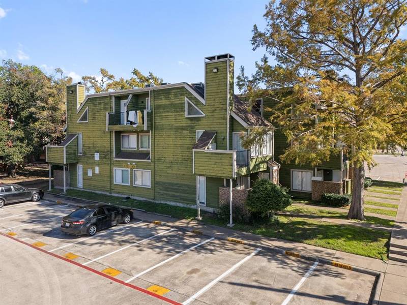 9831 Walnut Street #205, Dallas, TX 75243