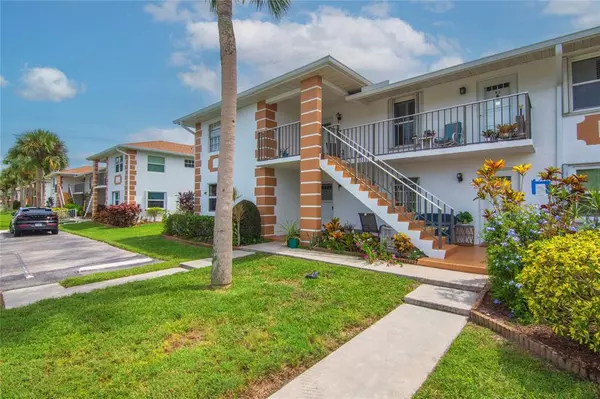 Fort Pierce, FL 34982,1217 S Lakes End Dr #A1