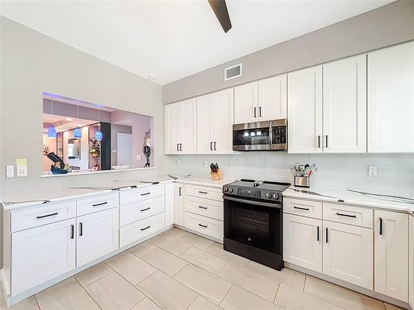 Vero Beach, FL 32967,5040 Harmony Cir #108