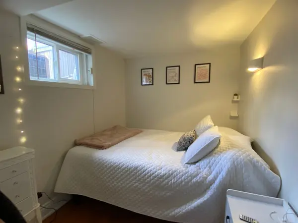 Mississauga, ON L5E 2G2,1067 Edgeleigh AVE #Lwr Lvl