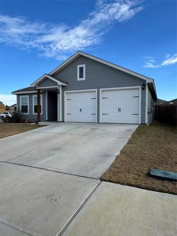 Fort Worth, TX 76108,10856 Copper Hills Lane
