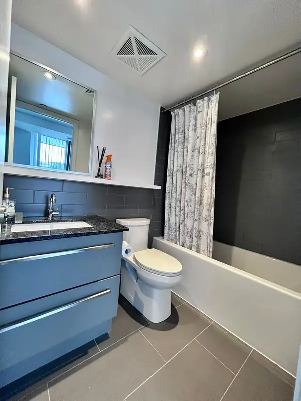 Toronto W04, ON M6A 2N9,160 Flemington RD #306