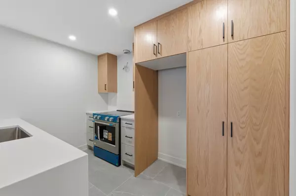 Carlingwood - Westboro And Area, ON K2A 1Z8,514 Roosevelt AVE ##D