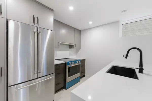 Carlingwood - Westboro And Area, ON K2A 1Z8,512 Roosevelt AVE ##C