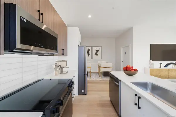 Langford, BC V9B 7C7,2770 Winster Rd #502