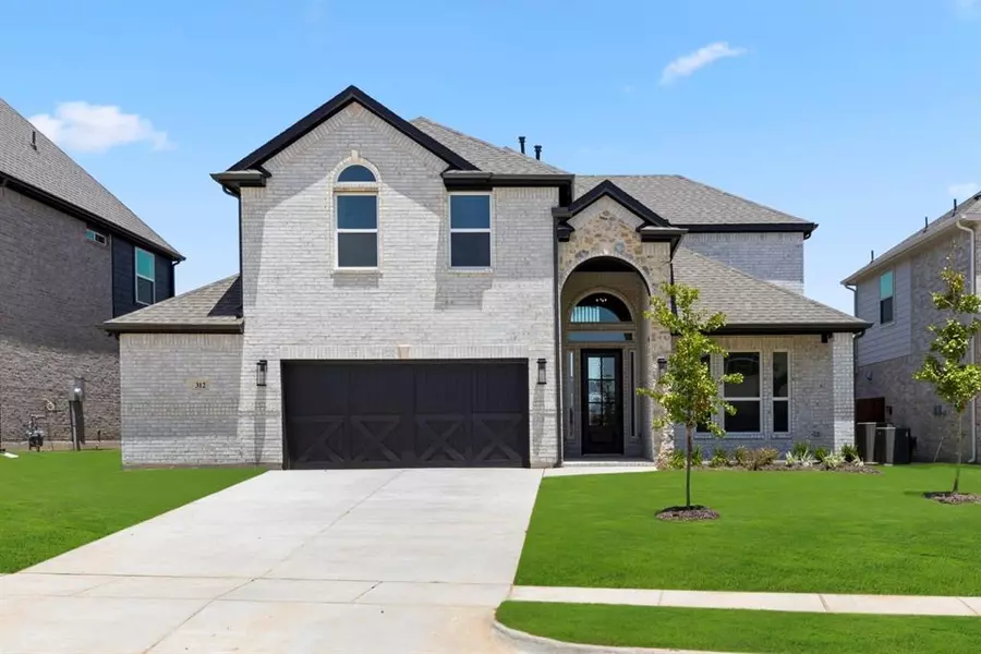 312 Lovett Lane, Burleson, TX 76028