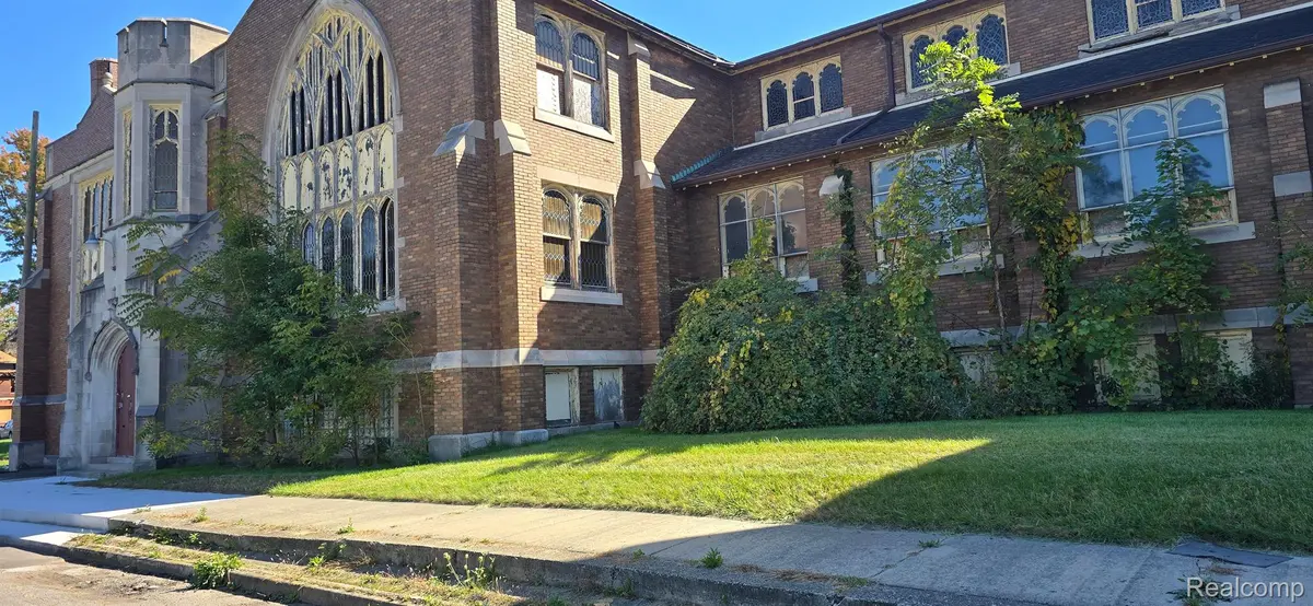 740 E GRAND BLVD, Detroit, MI 48207