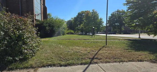 740 E GRAND BLVD, Detroit, MI 48207