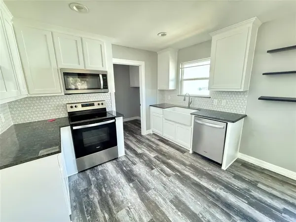 Gainesville, TX 76240,527 N Chestnut Street