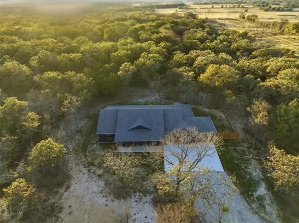 Joshua, TX 76058,4433 County Road 801