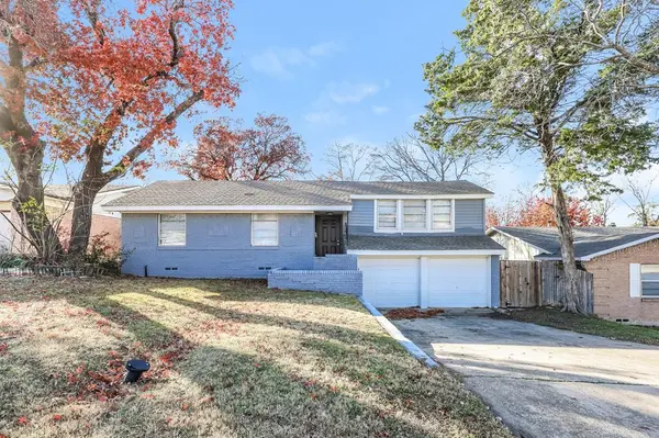 Dallas, TX 75227,3419 Loganwood Drive