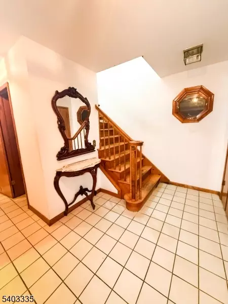 North Haledon Boro, NJ 07508,7 Walray Ave