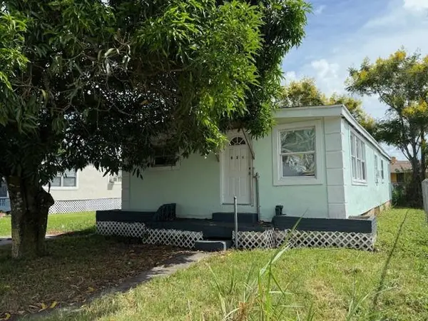 821 Rickey Jackson Blvd, Pahokee, FL 33476