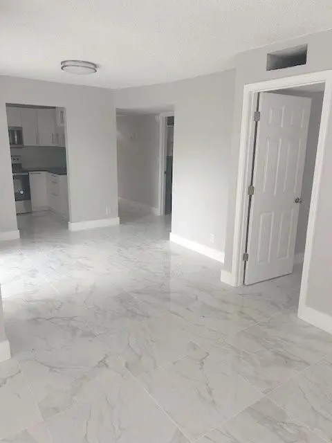 Coral Springs, FL 33065,10290 NW 36th St #7