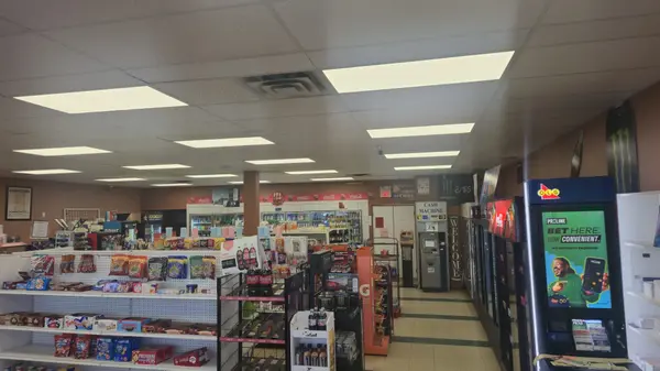 Kitchener, ON N2K 3M9,569 Lancaster ST W