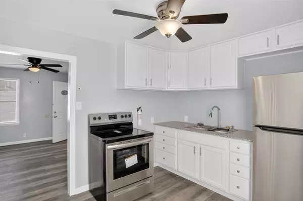 Dallas, TX 75246,4721 Tremont Street