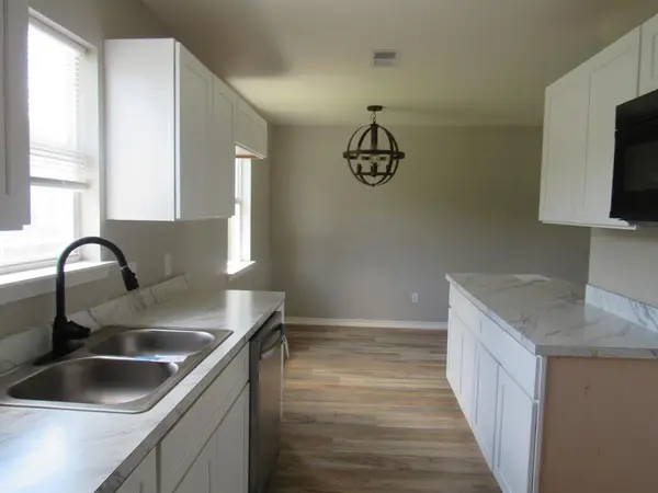 Hillsboro, TX 76645,414 Matthew Street