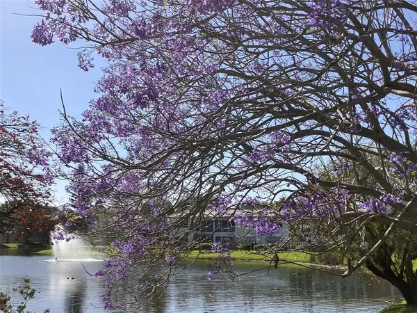 Coconut Creek, FL 33066,2710 Nassau Bnd #B1