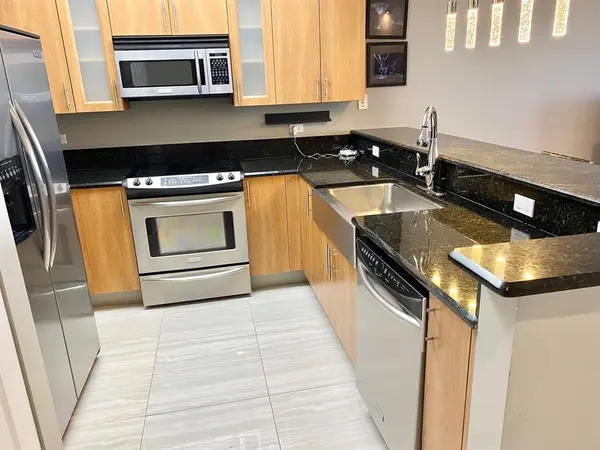 2631 NE 14th Ave #302, Wilton Manors, FL 33334