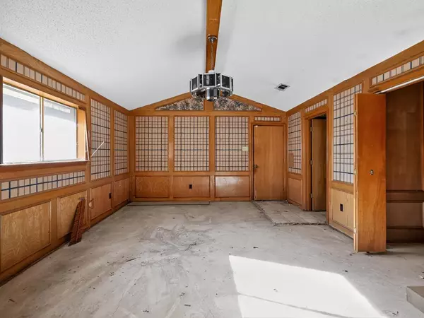 Dallas, TX 75243,9706 Trevor Drive