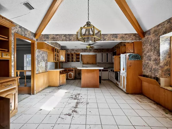 Dallas, TX 75243,9706 Trevor Drive