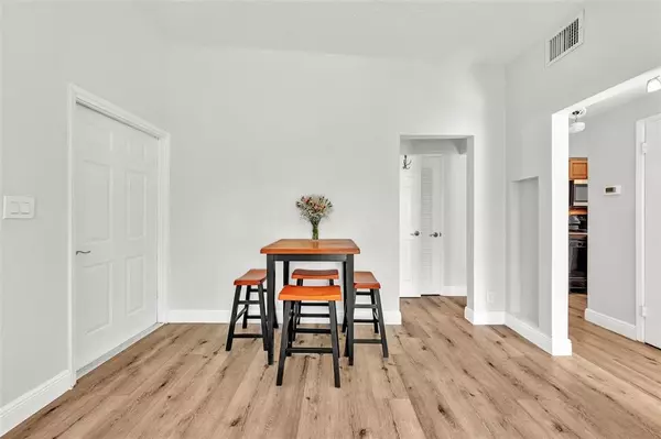 Fort Lauderdale, FL 33304,805 NE 17th Ave #4