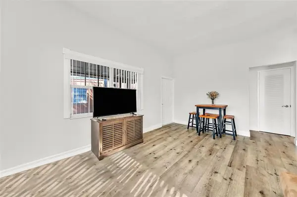 Fort Lauderdale, FL 33304,805 NE 17th Ave #4