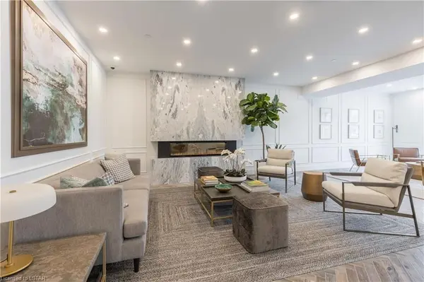 London North, ON N6G 0Z3,480 Callaway RD #107