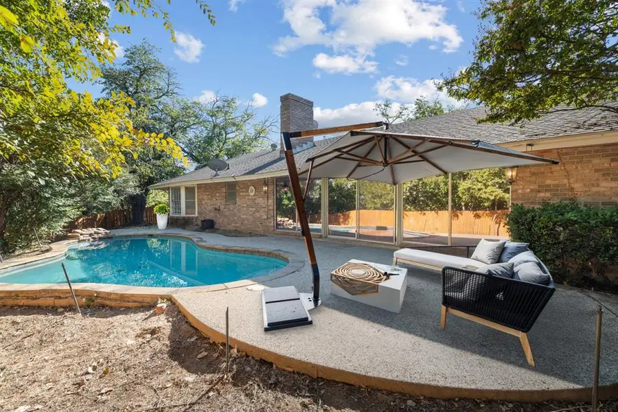 5813 Biscayne Court, Haltom City, TX 76117