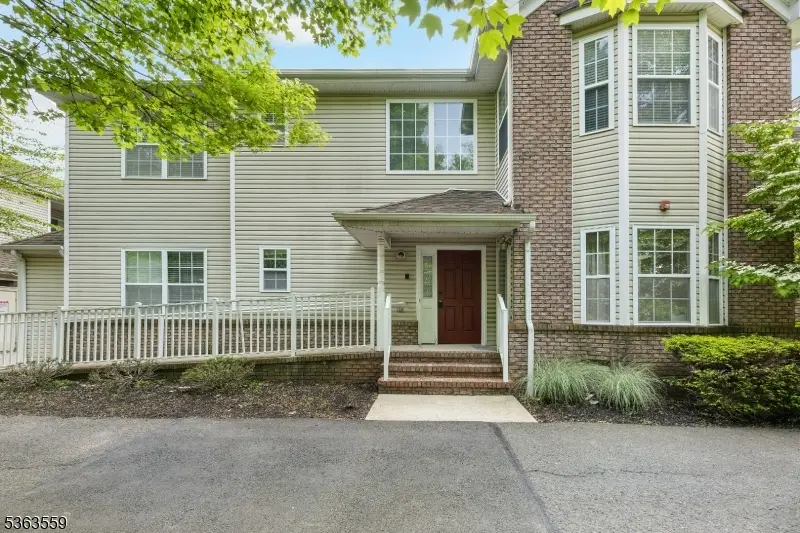 107 Forest Dr, Piscataway Twp., NJ 08854