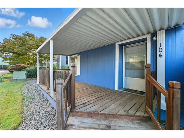 Hillsboro, OR 97006,8300 NE QUATAMA ST #104