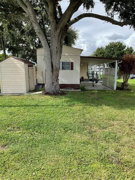 1591 Chobee St, Okeechobee, FL 34974
