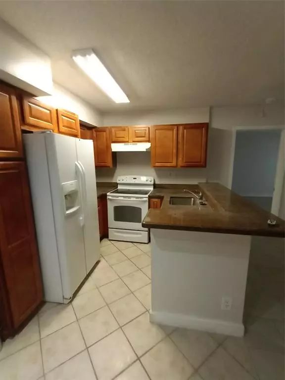 Coconut Creek, FL 33063,751 Lyons Rd #18-103