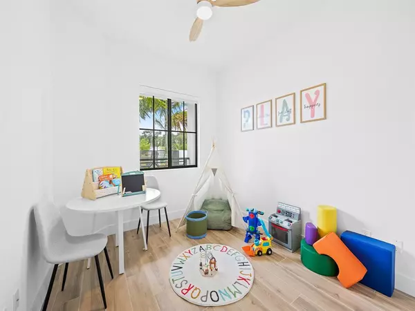 Fort Lauderdale, FL 33315,1421 SW 23rd Court