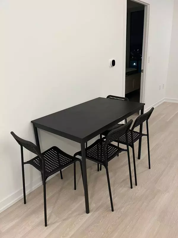 Markham, ON L4E 0W4,9763 Markham RD #A327