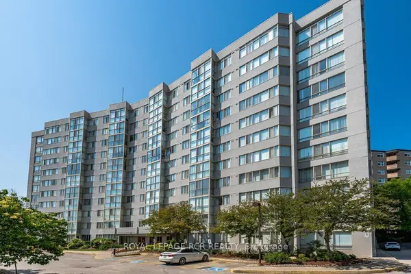 270 Davis DR #901, Newmarket, ON L3Y 8K2