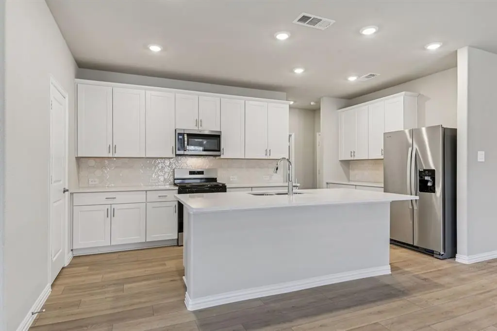 Farmersville, TX 75442,4010 Joe Pool Drive