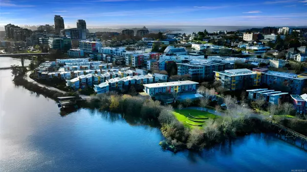 Victoria, BC V9A 7R2,90 Regatta Landing #311