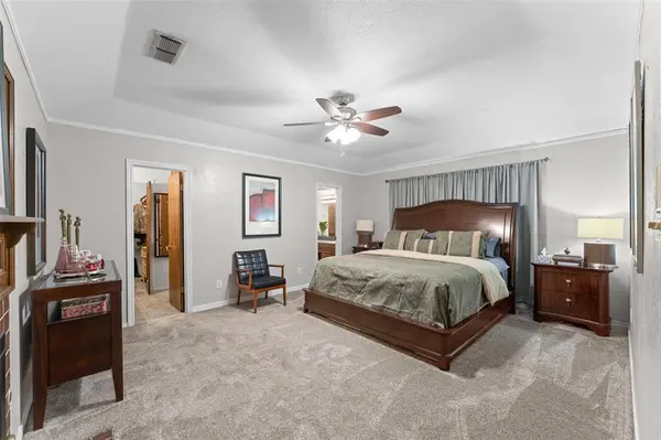 Desoto, TX 75115,649 The Meadows Parkway