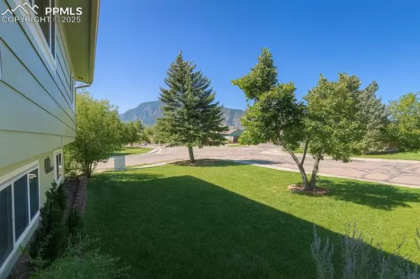 Colorado Springs, CO 80906,3865 Rosemere ST