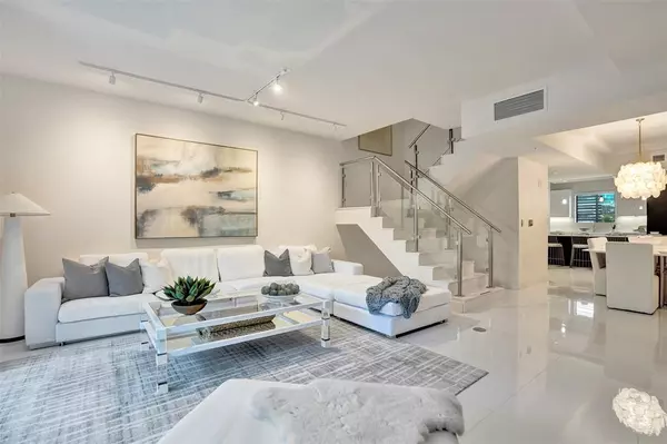 Fort Lauderdale, FL 33308,3030 N Ocean Blvd #S104